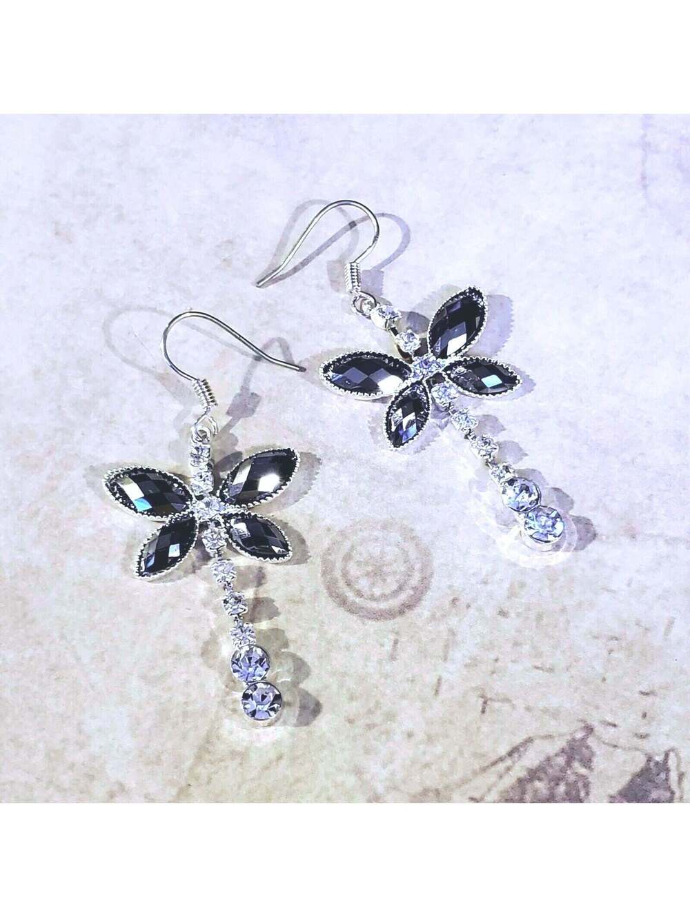 New Vintage Y2K 90s Black Silver Clear Butterfly Crystal Dangle Earrings
